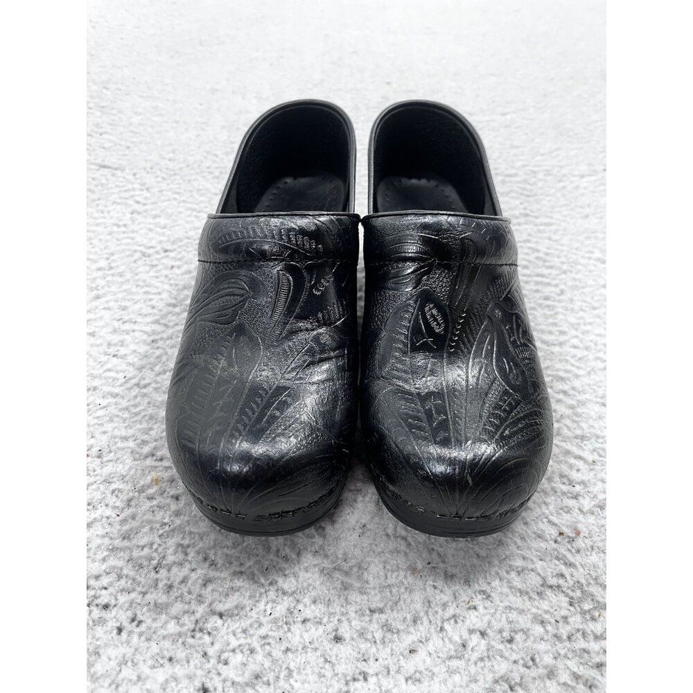 Women's Dansko Pro Black Tooled Embossed Floral Leather Slip On Clog Size 38 - Picture 4 of 11